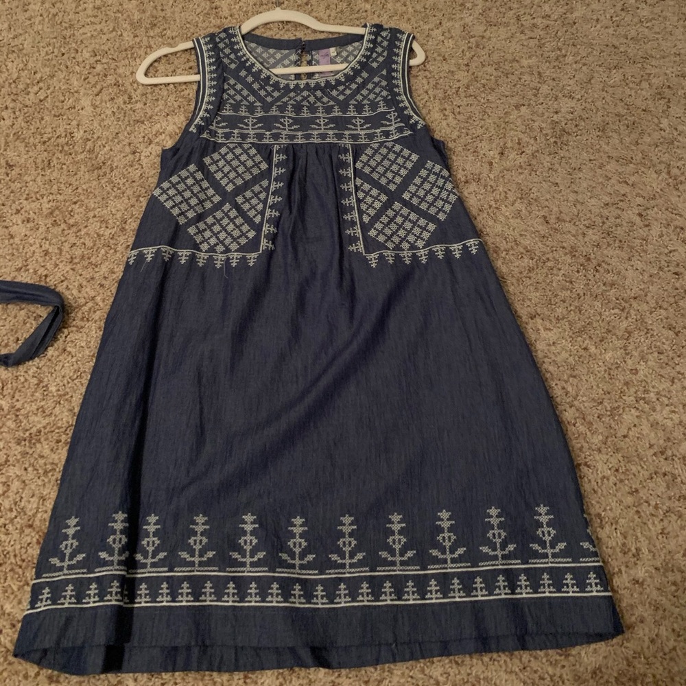 EUC francescas chambray embroidered dress sz m